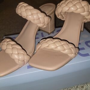 Womens sandals